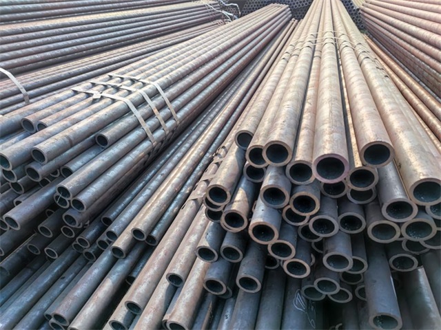 湖南16MN小口径无缝钢管 湖南16MN小口径无缝钢管